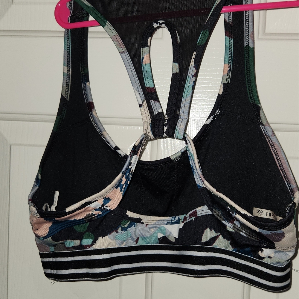 FINAL PRICE!! FOREVER 21 SPORTS BRA! 🌞 FINAL OFFER!! - Picture 3 of 8